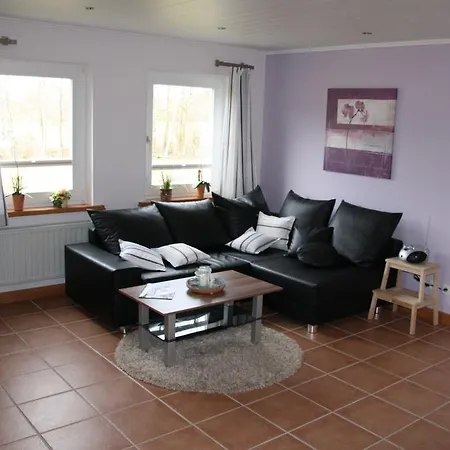 Haus Rungholt Апартаменты Emmelsbull-Horsbull